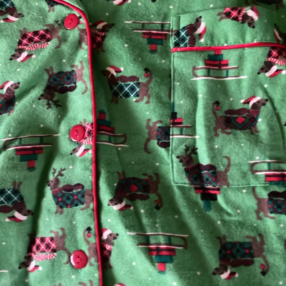 Adorable cotton 2 piece flannel dachshund themed dachshund pajama top & pant set - Picture 4 of 7